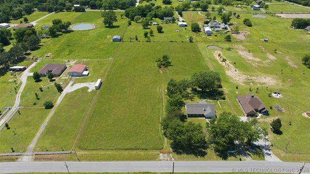 16292 S 337th East Avenue, Porter, OK 74454