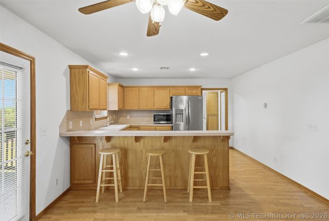 16292 S 337th East Avenue, Porter, OK 74454