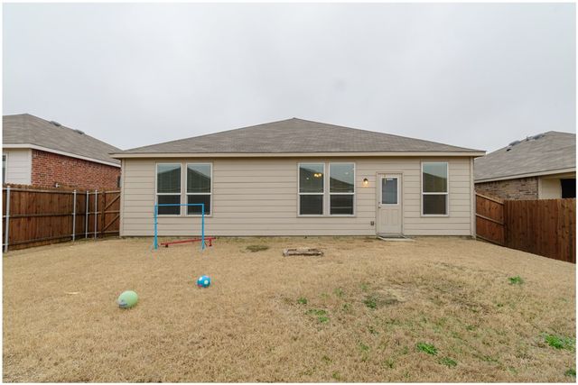 2405 Gelbray Place, Fort Worth, TX 76131