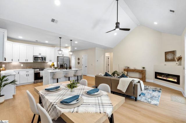 106 Cub Court, Westminster, SC 29693