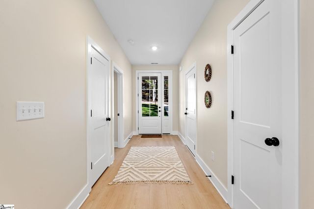 106 Cub Court, Westminster, SC 29693