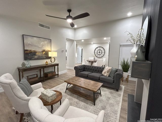 9531 BOWEN DR, San Antonio, TX 78250
