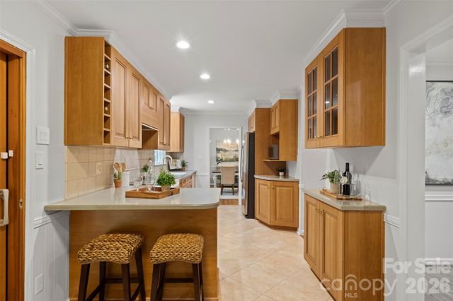 7721 Bradenton Drive, Charlotte, NC 28210