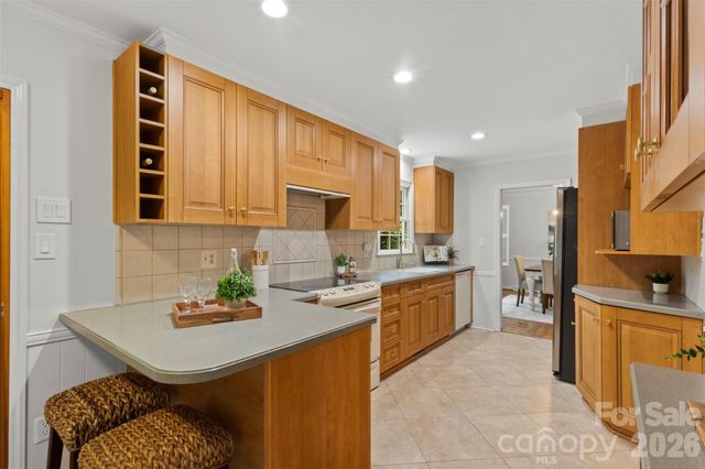 7721 Bradenton Drive, Charlotte, NC 28210