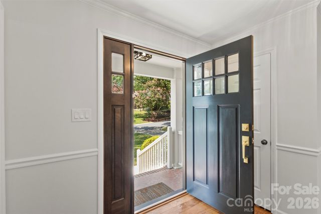 7721 Bradenton Drive, Charlotte, NC 28210