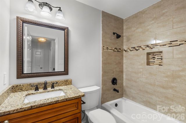 7721 Bradenton Drive, Charlotte, NC 28210