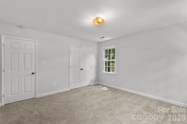 7721 Bradenton Drive, Charlotte, NC 28210