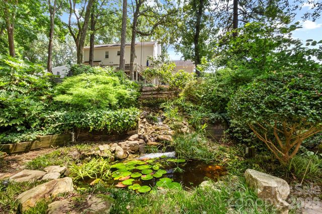 7721 Bradenton Drive, Charlotte, NC 28210