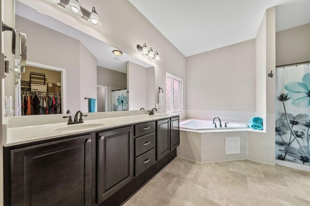 465 Hawking Drive, Galena, OH 43021