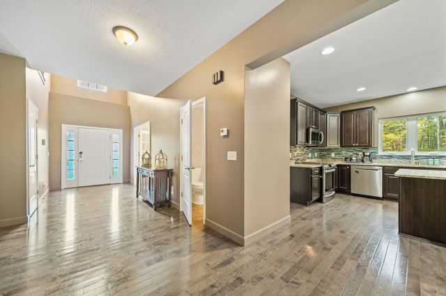 465 Hawking Drive, Galena, OH 43021