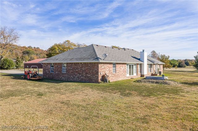 500 E Hamon Avenue, Pocola, OK 74902