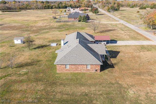 500 E Hamon Avenue, Pocola, OK 74902