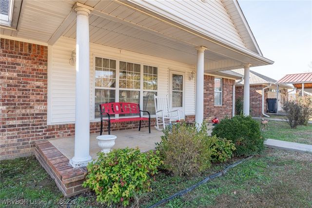 500 E Hamon Avenue, Pocola, OK 74902