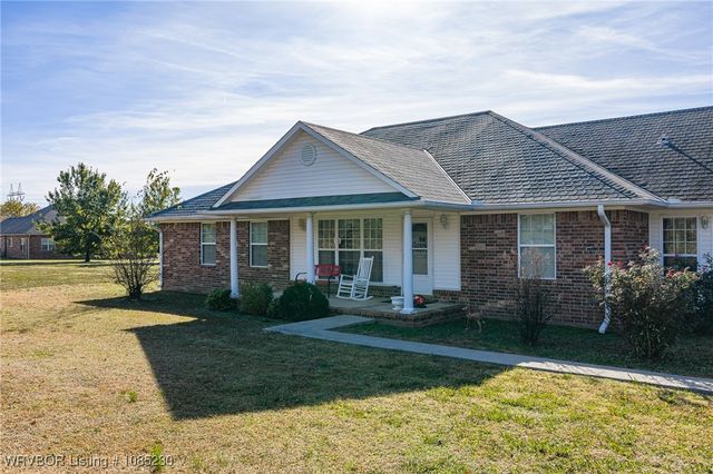 500 E Hamon Avenue, Pocola, OK 74902