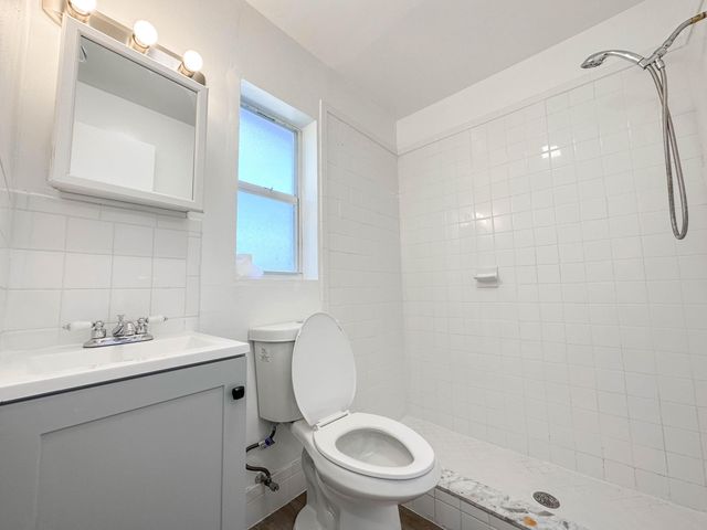 521 S FEDERAL Highway 6, Lake Worth Beach, FL 33460