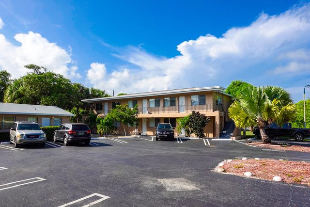 521 S FEDERAL Highway 6, Lake Worth Beach, FL 33460