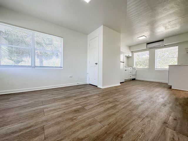 521 S FEDERAL Highway 6, Lake Worth Beach, FL 33460