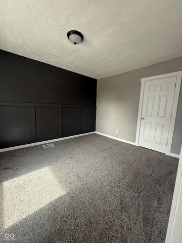 120 E Main Street, Waveland, IN 47989