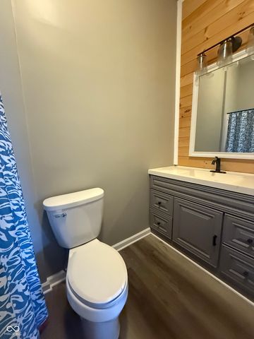 120 E Main Street, Waveland, IN 47989