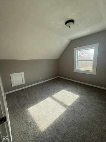 120 E Main Street, Waveland, IN 47989