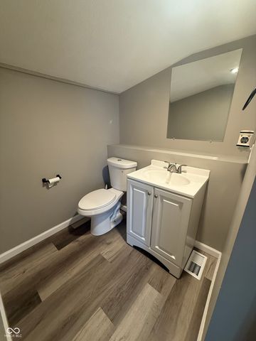 120 E Main Street, Waveland, IN 47989