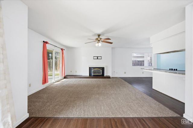 205 Carr Street, Bakersfield, CA 93309