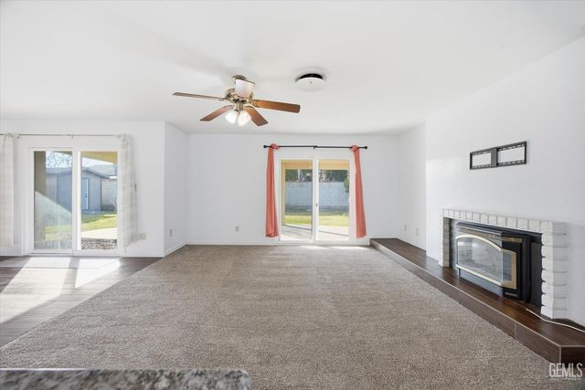 205 Carr Street, Bakersfield, CA 93309