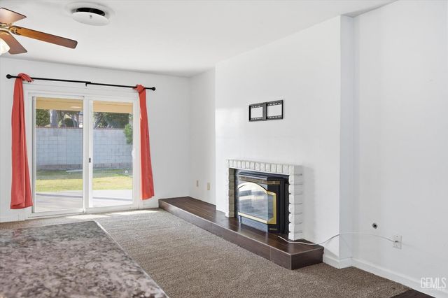 205 Carr Street, Bakersfield, CA 93309