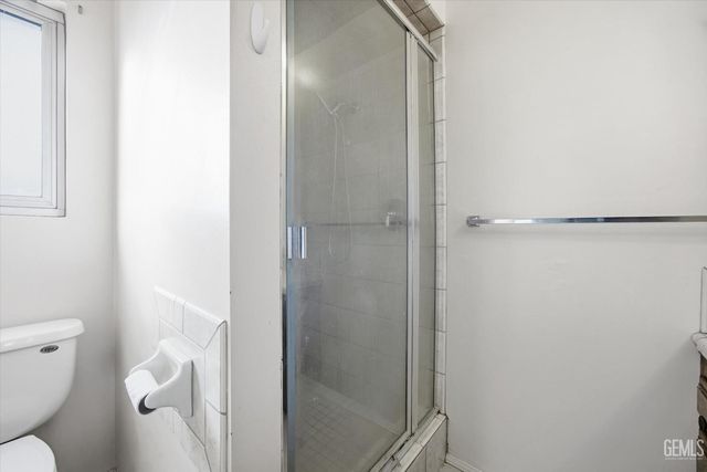 205 Carr Street, Bakersfield, CA 93309