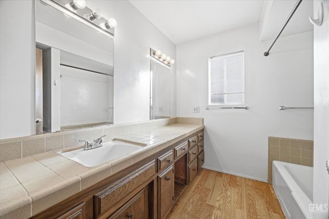 205 Carr Street, Bakersfield, CA 93309