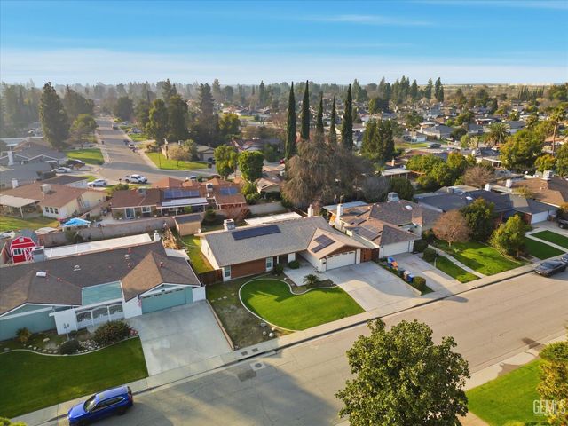 205 Carr Street, Bakersfield, CA 93309