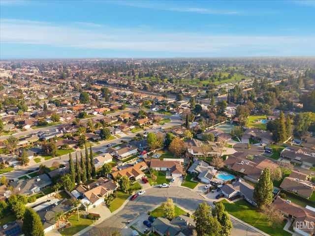 205 Carr Street, Bakersfield, CA 93309