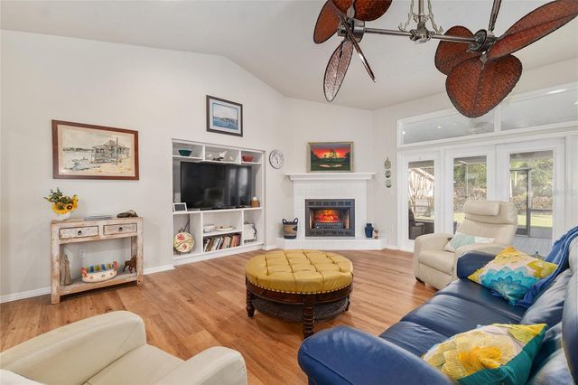 9425 SW 21ST AVENUE, Gainesville, FL 32607