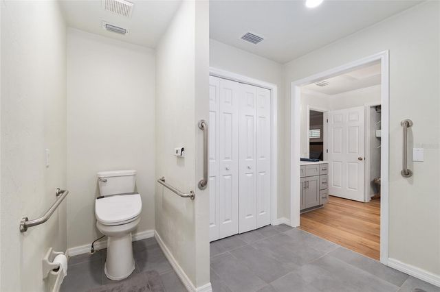 9425 SW 21ST AVENUE, Gainesville, FL 32607