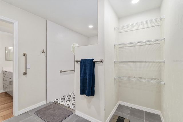 9425 SW 21ST AVENUE, Gainesville, FL 32607