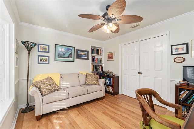 9425 SW 21ST AVENUE, Gainesville, FL 32607