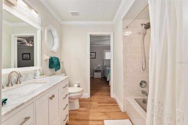 9425 SW 21ST AVENUE, Gainesville, FL 32607