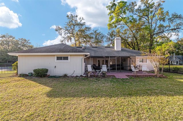 9425 SW 21ST AVENUE, Gainesville, FL 32607