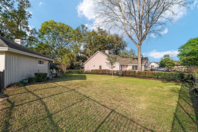 9425 SW 21ST AVENUE, Gainesville, FL 32607