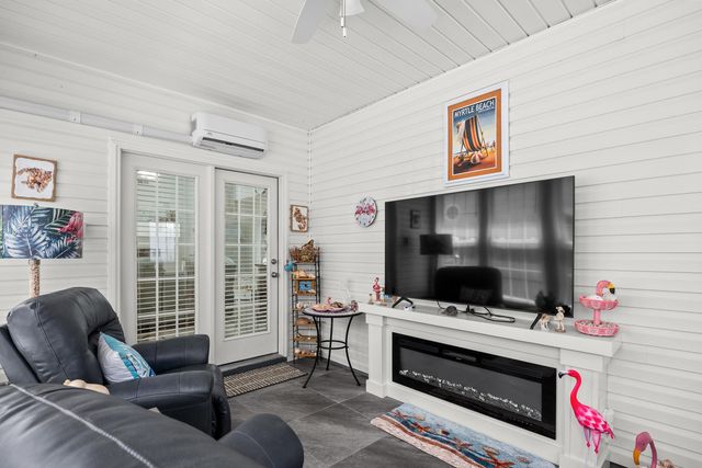 867 Cardinal Pl., North Myrtle Beach, SC 29582