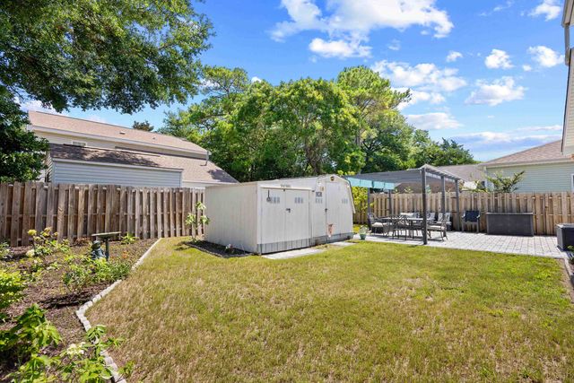 867 Cardinal Pl., North Myrtle Beach, SC 29582