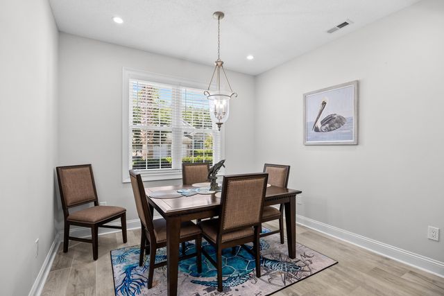 867 Cardinal Pl., North Myrtle Beach, SC 29582