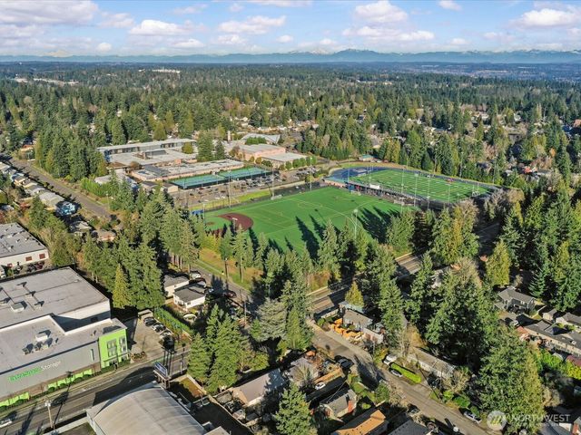 12834 Ashworth Avenue N, Seattle, WA 98133