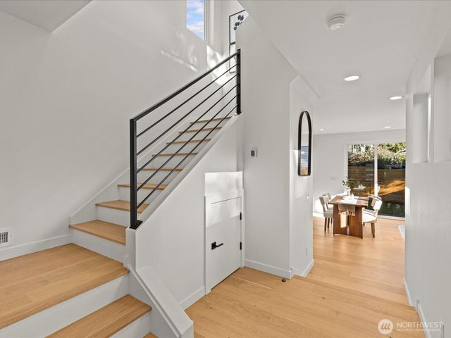 12834 Ashworth Avenue N, Seattle, WA 98133