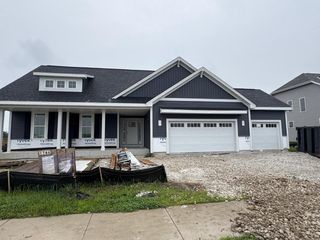 1746 Switchgrass STREET, Oconomowoc, WI 53066