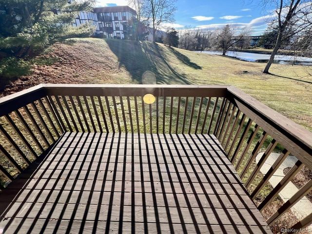 9 Loudon Drive 6, Fishkill, NY 12524