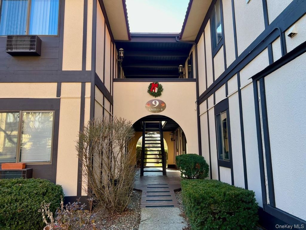 9 Loudon Drive 6, Fishkill, NY 12524