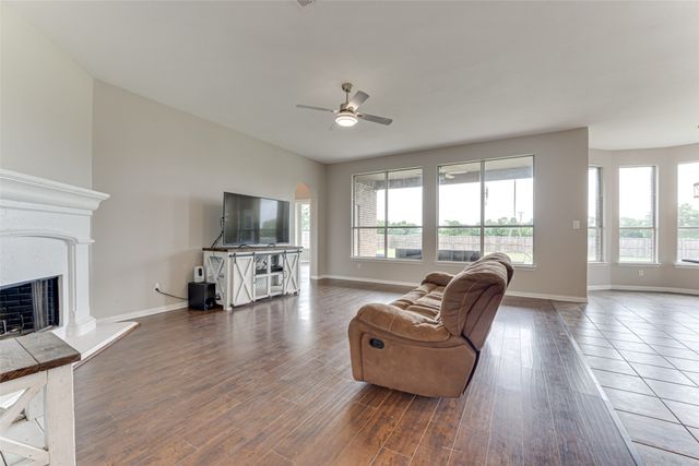 217 Panther Peak Drive, Midlothian, TX 76065