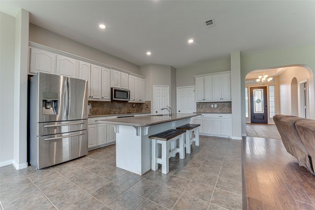 217 Panther Peak Drive, Midlothian, TX 76065
