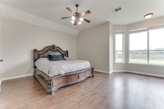 217 Panther Peak Drive, Midlothian, TX 76065